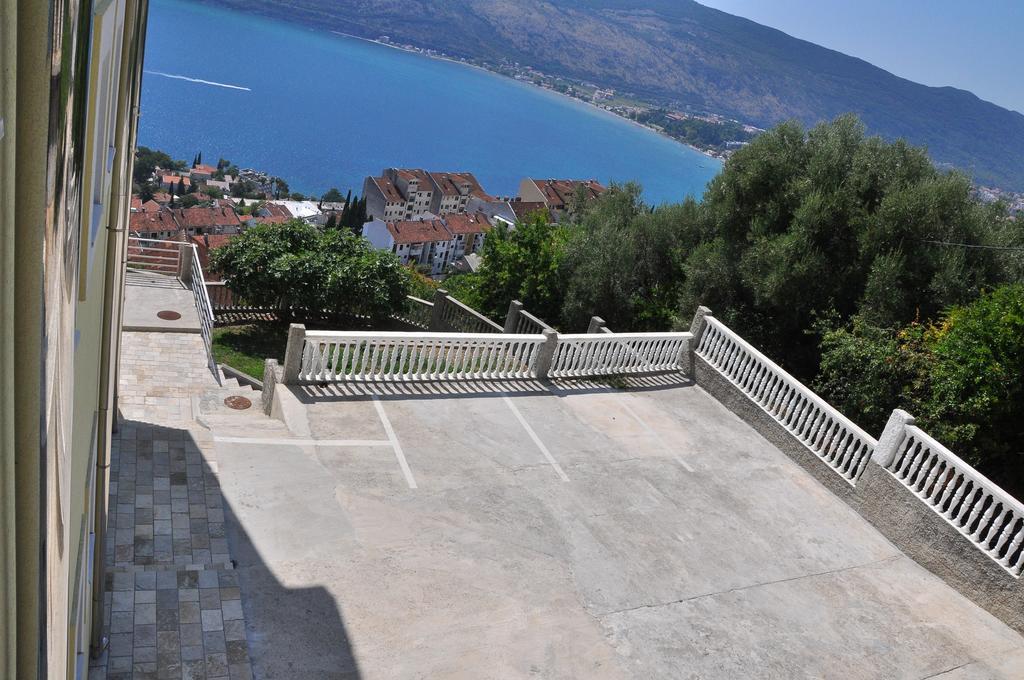 Apartment Bayer Herceg Novi Eksteriør billede