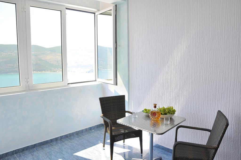 Apartment Bayer Herceg Novi Eksteriør billede